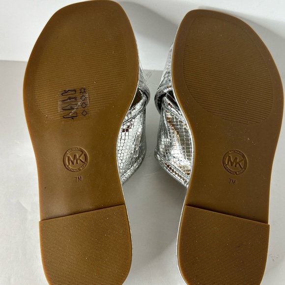 New MICHAEL Kors Gideon Slide Sandals In Silver Size 7M - Picture 8 of 8